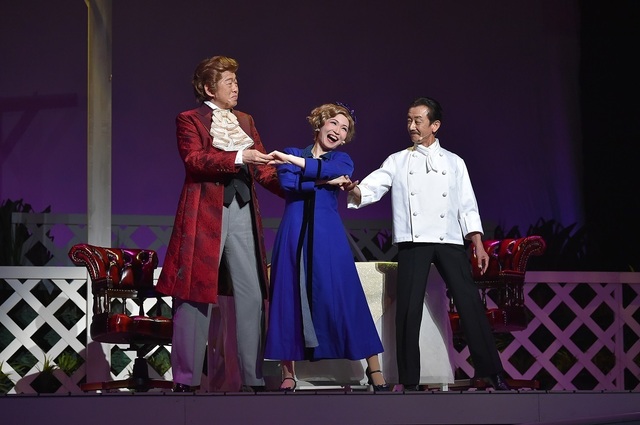 curtain up tak & mac 3.jpg