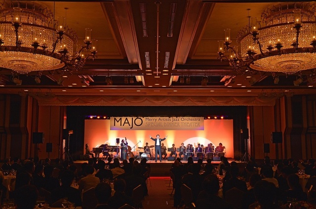 tak & majo dinner theater 1.JPG